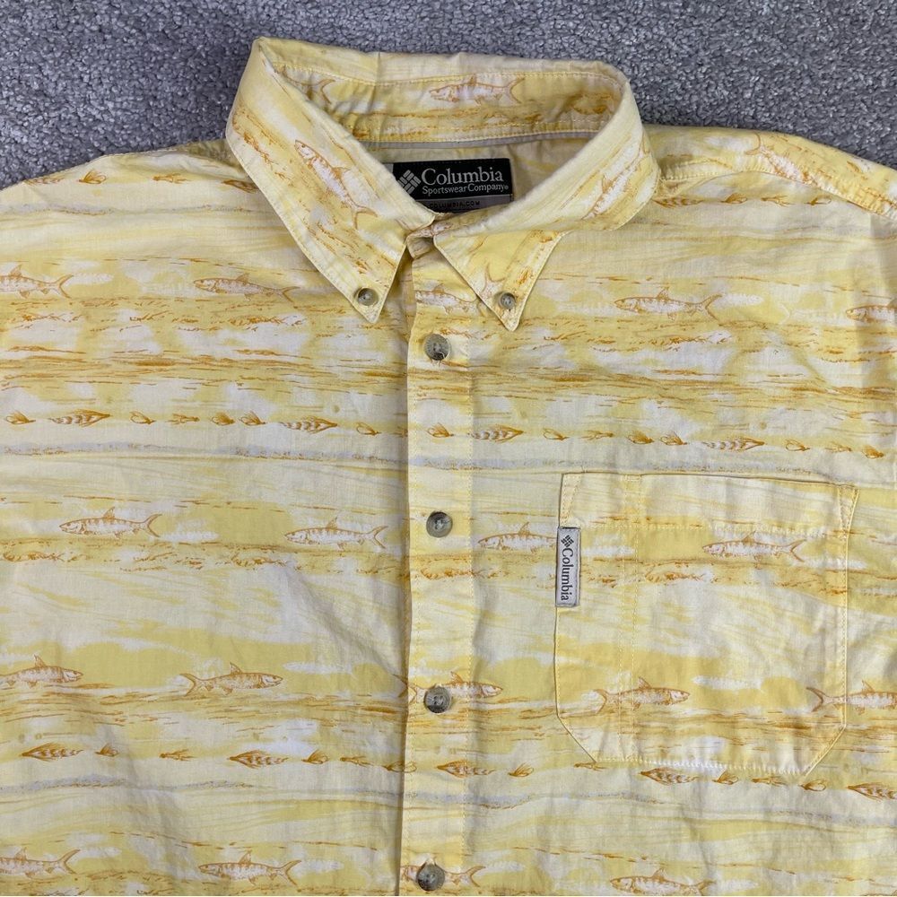 Columbia Fishing Shirt Mens Large Yellow Fish Print Button Down Short Sleeve